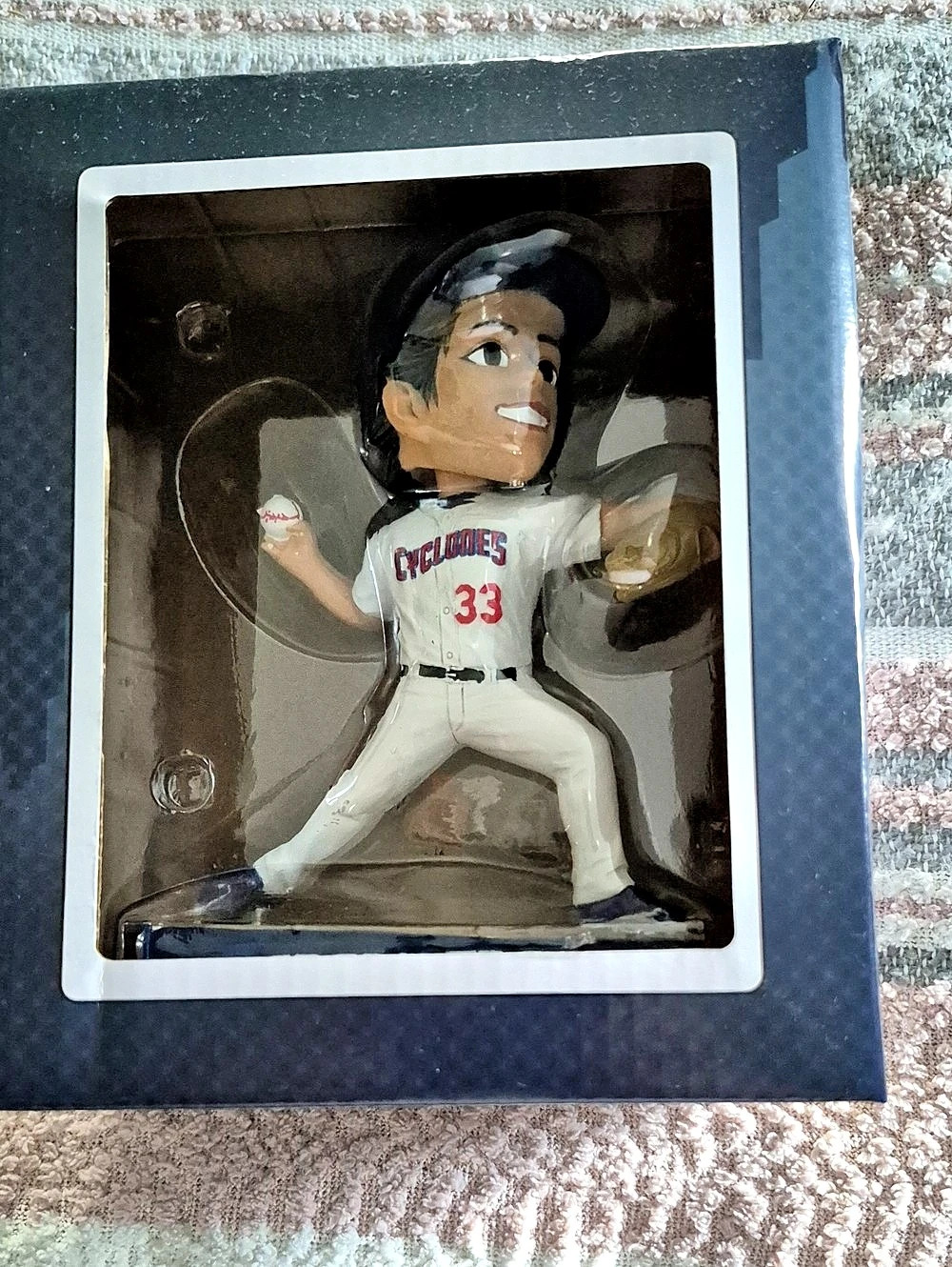 Cyclones #33 bobblehead Baseball Bobblehead in White & Black Like New